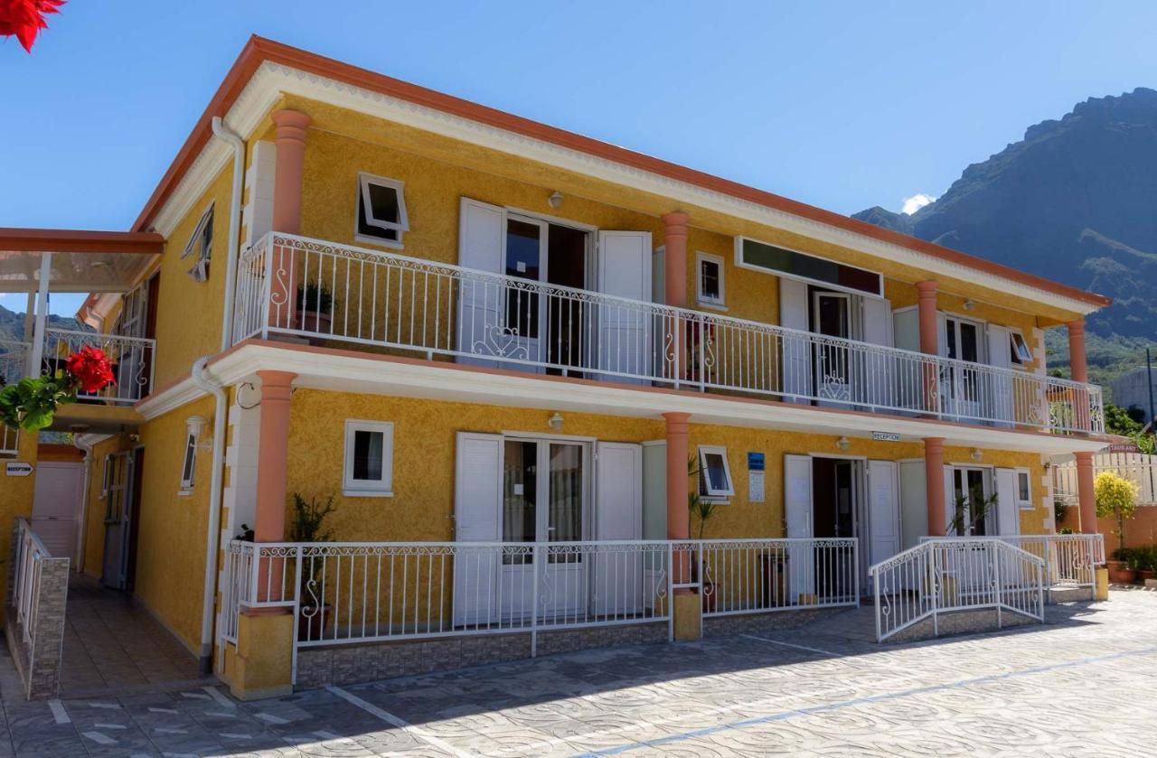 Otroiza Hotel Cilaos Exterior photo